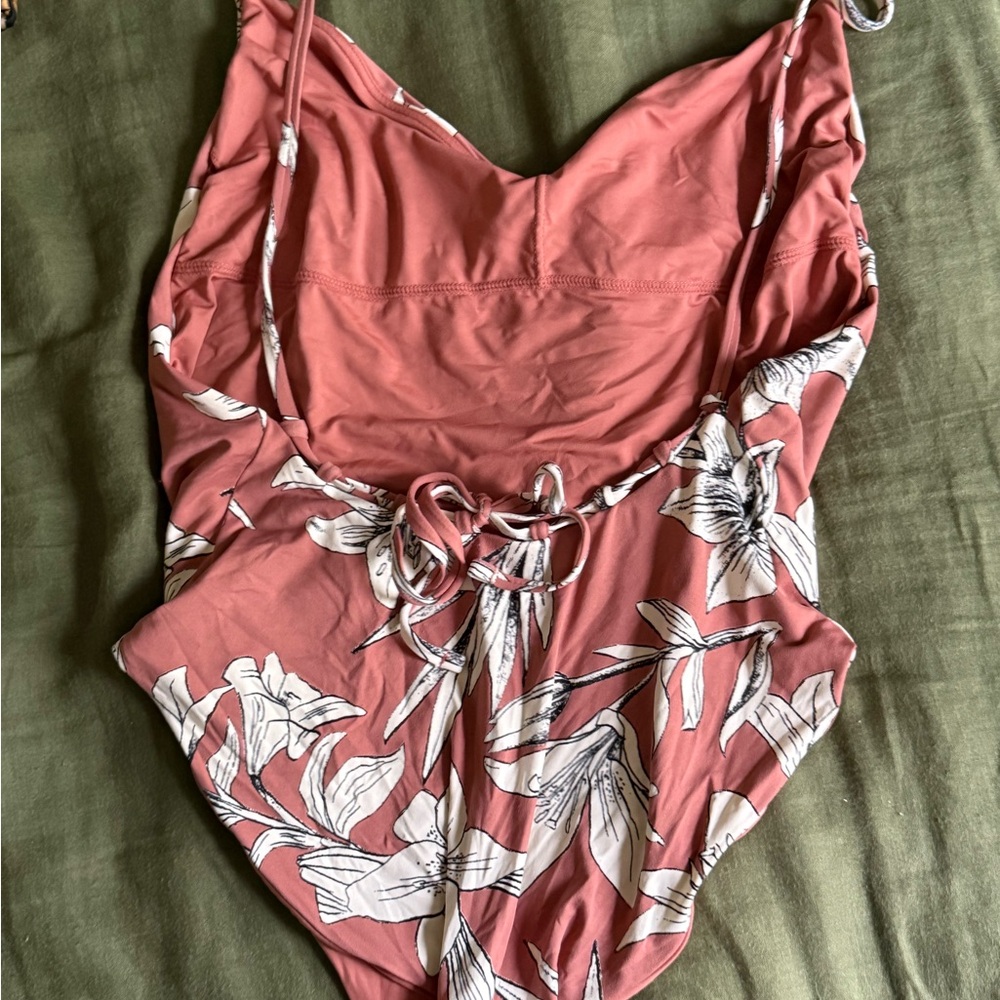 Roxy one piece seamless L